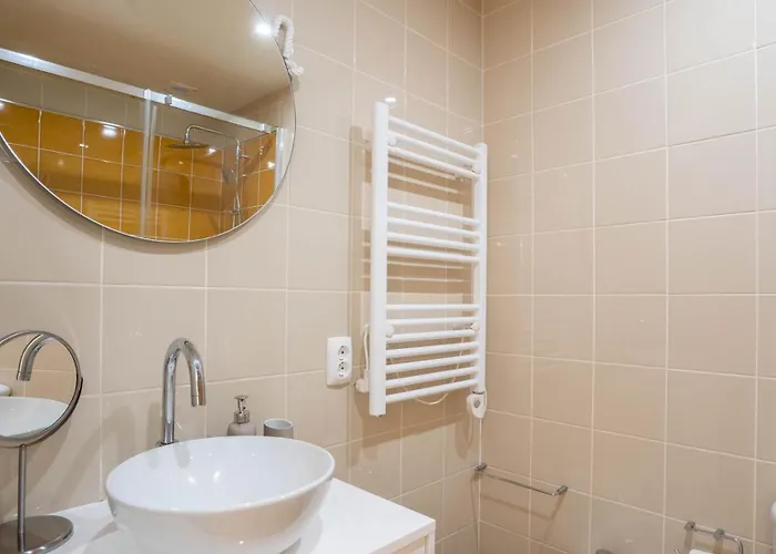 Capelo Residency By Lovelystay *